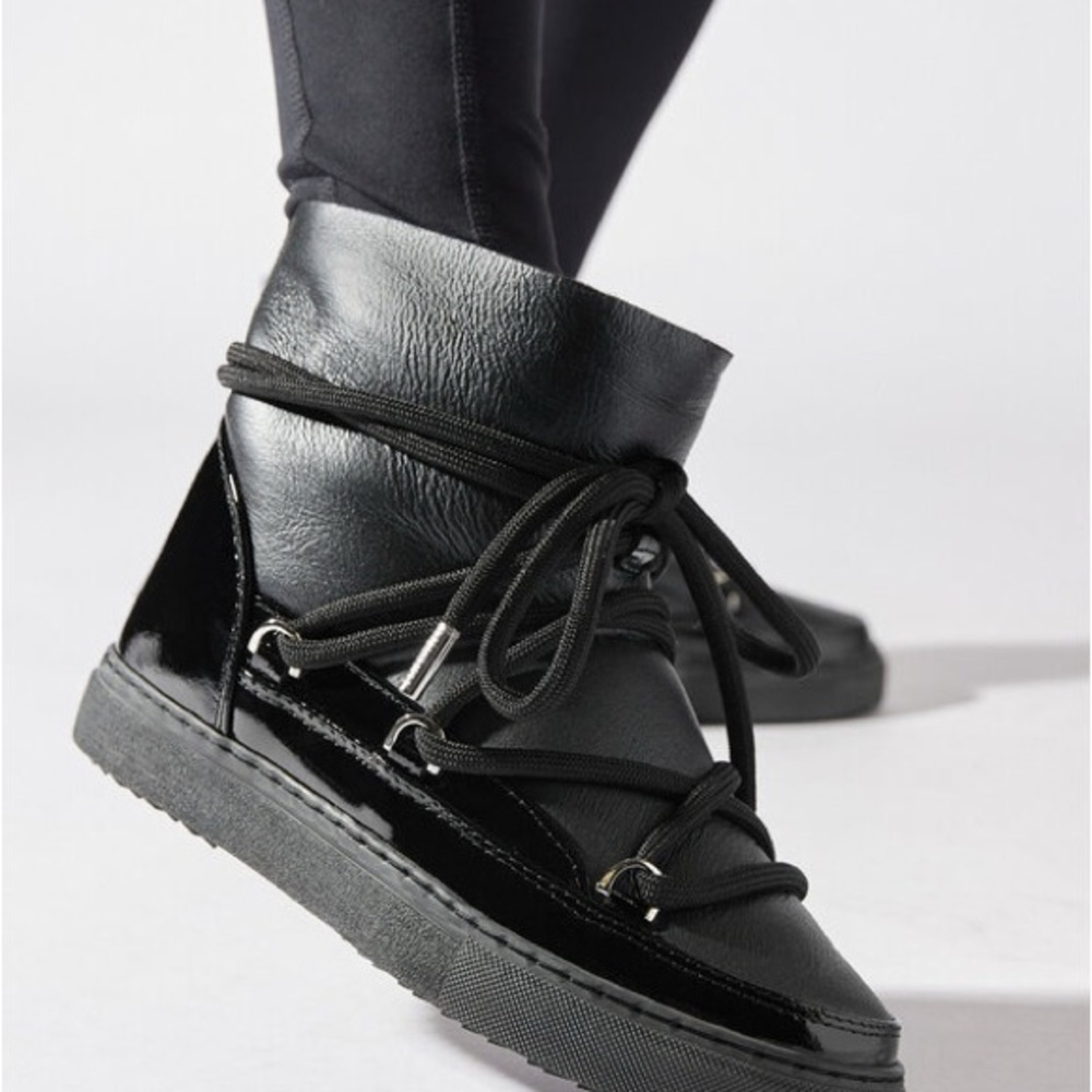 *NWT* INUIKII Gloss Black Shearling Sneaker Boot